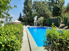 VILLA JARDÍN